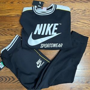 NIKE SPORTS WEAR SWEATSHIRT AND JOGGER SWEATPANTS SET MENS XL